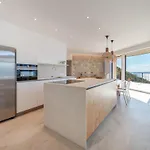 Nyaraló Alleinstehende Mit Pool Und Traumaussicht By Interhome *