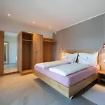 Alleinstehende Mit Pool Und Traumaussicht By Interhome Nyaraló
