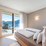 Alleinstehende Mit Pool Und Traumaussicht By Interhome * Castelletto di Brenzone