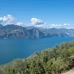 Nyaraló Alleinstehende Mit Pool Und Traumaussicht By Interhome Castelletto di Brenzone