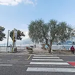 Alleinstehende Mit Pool Und Traumaussicht By Interhome Nyaraló *