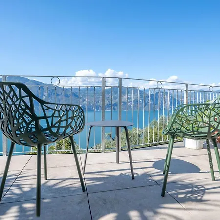 Holiday home Alleinstehende Mit Pool Und Traumaussicht By Interhome